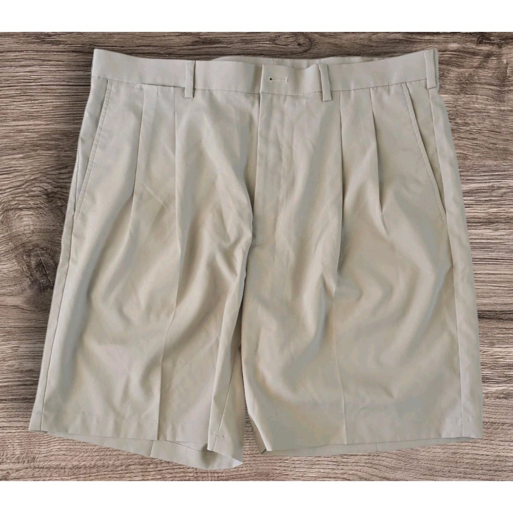 PGA Tour Pro Series Men's Golf Shorts Flat Front beige Size 38 w/ pockets
